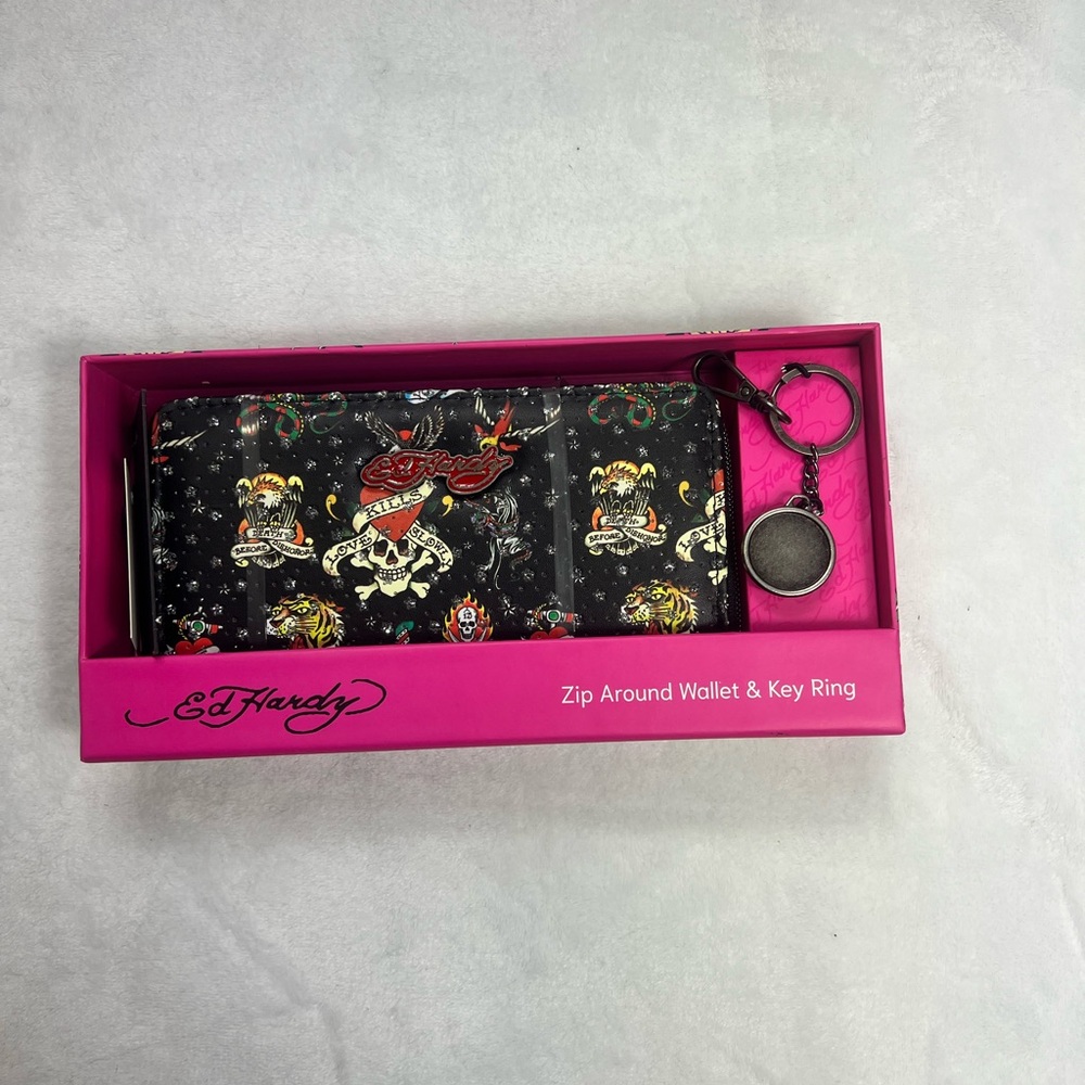Ed Hardy Multicolor Graphic Zip around Wallet and Key Ring gift set .